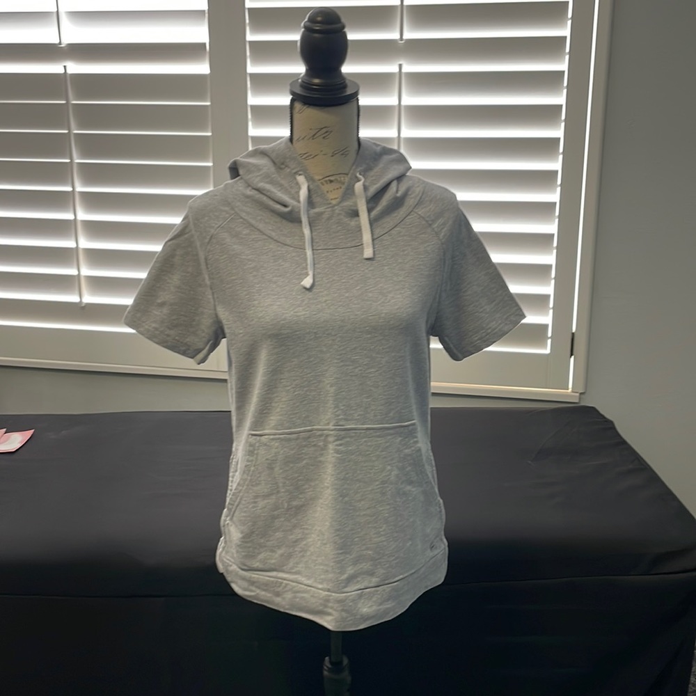 Fabletics Shortsleeved Hoodie